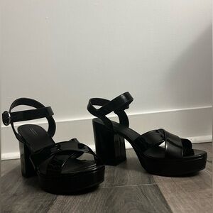 H&M Black Patent Platform Heels Chunky Block Heel Ankle Strap Sandals